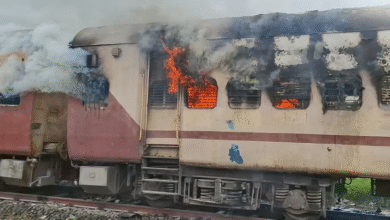 Maharashtra: Fire in train compartment at Hingoli railway station