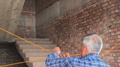 अवैध निर्माणों पर एमडीडीए की सख्ती, डोईवाला और ऋषिकेश में कई भवन सील